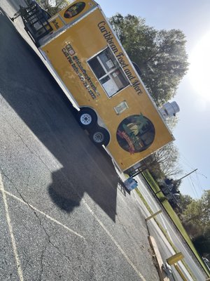 Island Boy Kreationz food truck exterior